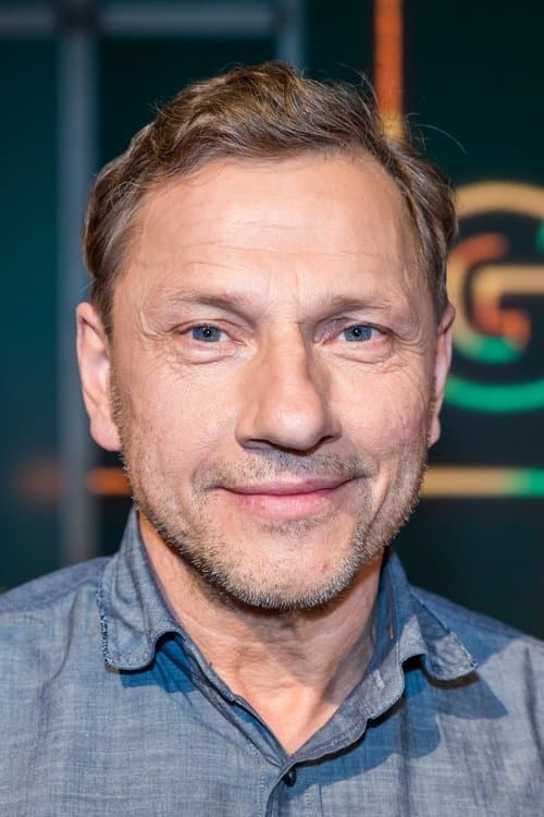 Cast's Movie Image