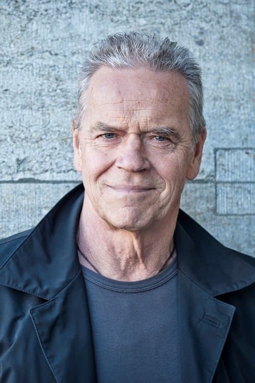 Cast's Movie Image